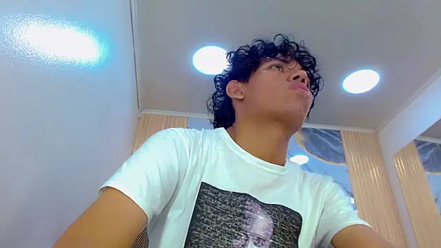 Chat XXX en directo de DaviidBuckx_