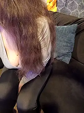 Czat XXX na żywo – Jeannie_69_andahalf