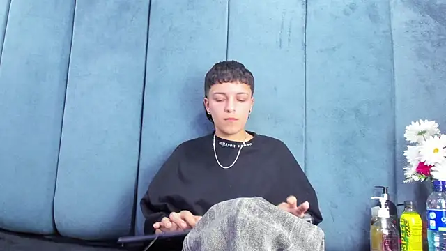 Megan_Thompson_ Chat XXX in diretta