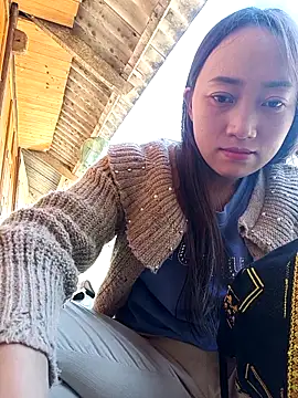 Show modela Zhan99999 na web-kameri