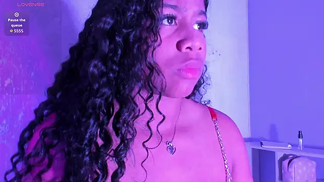 Chat XXX ao vivo de Sofi_Fox_