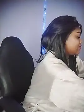 Roonie_garces – Naživo XXX chat