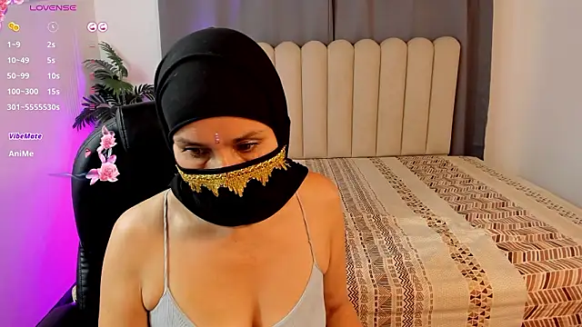 Chat XXX en directo de Latifa_ali