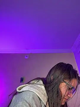 aurora_divine's Live XXX Chat