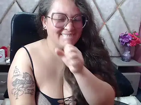 Sarah_Boobs_ Live XXX Chat