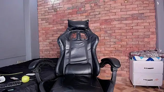 Pertunjukan Kamera Web yurgaki_21