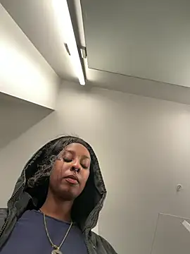 Your_Paris লাইভ XXX চ্যাট