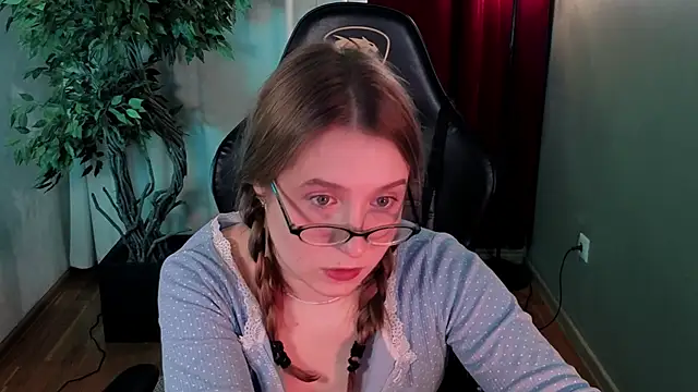 saint_trisha: онлайн-секс-чат