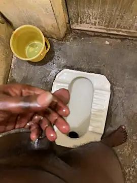 Crazyworldqueenking Chat XXX in diretta