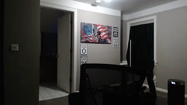 แชท XXX สดของ Michigan9000