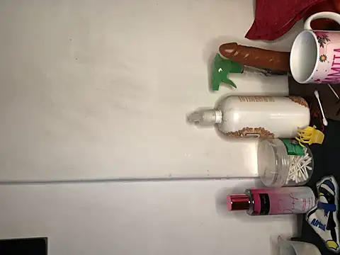 luisahot_9727's Live XXX Chat