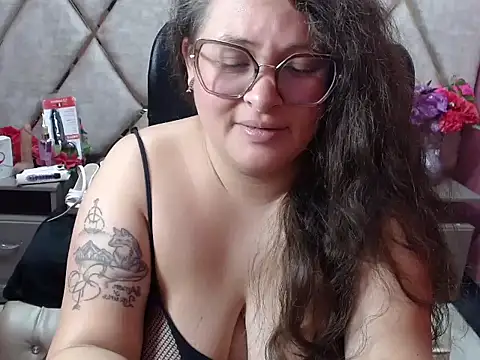 Sarah_Boobs_'s Live XXX Chat