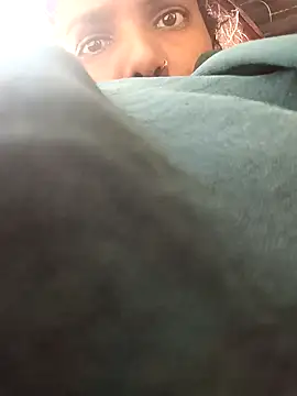 Desi_Couple_P Webcamshow