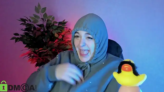 Mia_R0ss Chat XXX in diretta