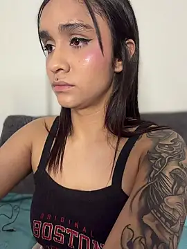 Chat XXX ao vivo de Isabella-Teen