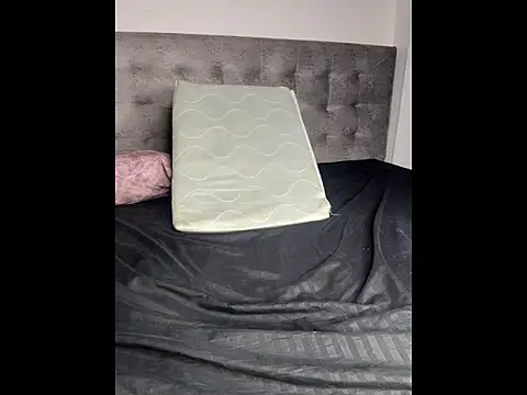 Chat XXX Live ScarletVelvetX