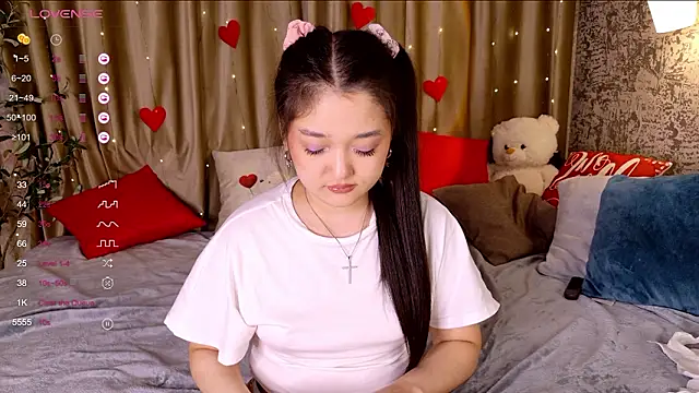 FreyaRaya Chat XXX live