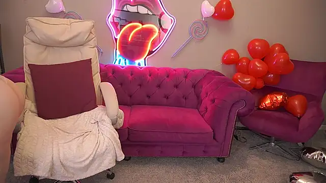 Chat +18 de BellaLaPetit ao vivo