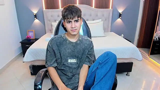 Tommy18__ Obrolan Langsung XXX