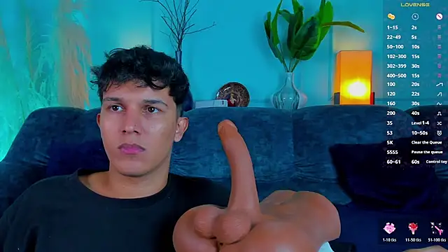 Chat XXX en directo de Leo_Savage_