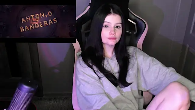 Moon_raven Chat XXX in diretta