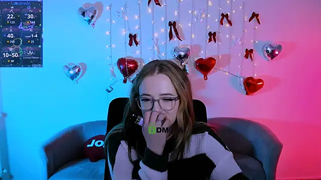 luna_berryy élő XXX-chatje