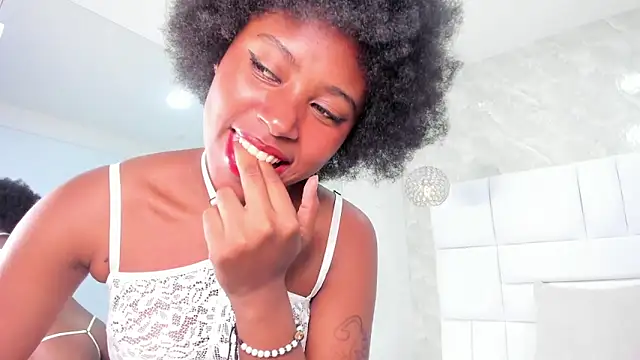 Živý XXX chat violeta_ruizz