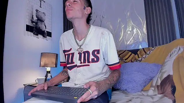 Chatroom XXX en direct de ELL_PBC