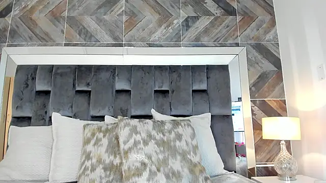 TahliaMoreau Adlı Modelin Canlı XXX Sohbeti