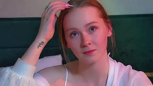 AgataFoxley 网络视讯表演