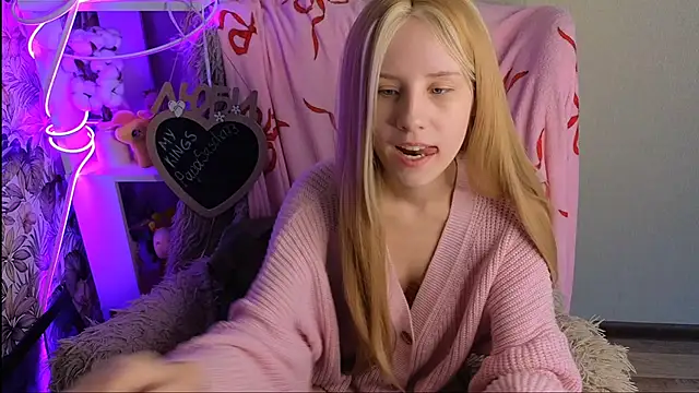 sarakaell Chat XXX in diretta