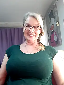 دردشة irinamaux الجنسية المباشرة