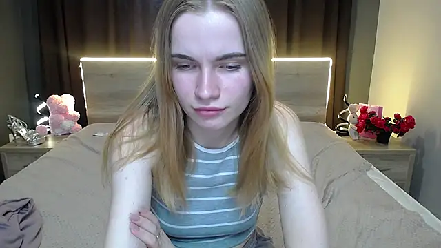 MargaritaKiss: διαδικτυακό σόου στην κάμερα