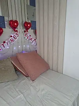 Chatroom XXX en direct de miel_gomez