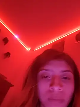 KratosAfroditacsのライブXXXチャット