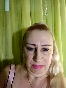 Esenia505 – Live XXX-chat