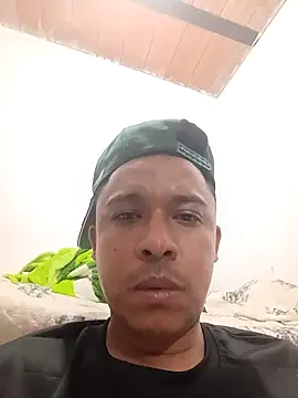 Chatroom XXX en direct de Ellatin15