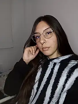 Laura_Nick live XXX chat