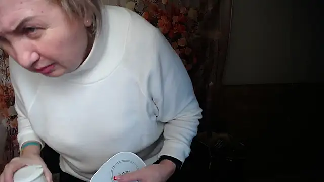 RenataDaster Chat XXX in diretta