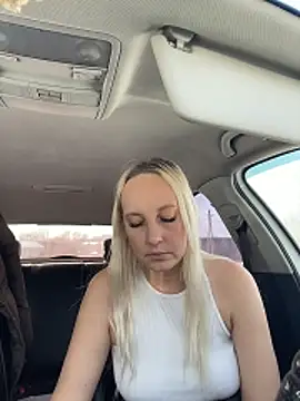 XXX chat uživo modela MerlinDave