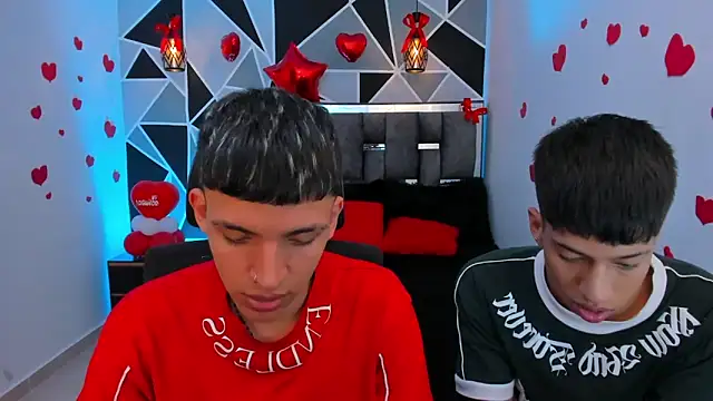 Juan_Nd_Steven's Webcam Show