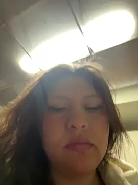 Chat +18 de Larissa_Antonella ao vivo