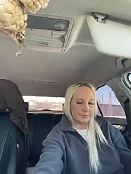 XXX chat uživo modela MerlinDave