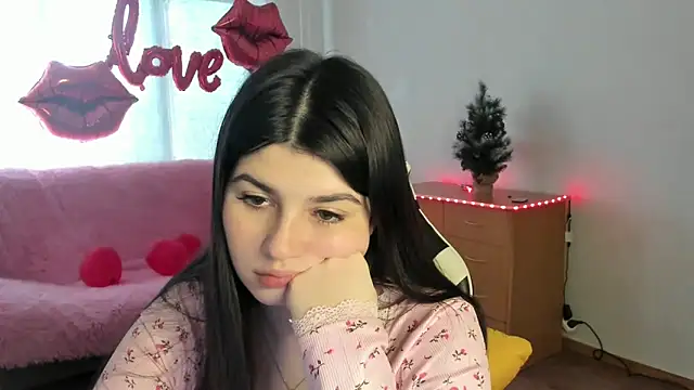 KisaModel live XXX chat