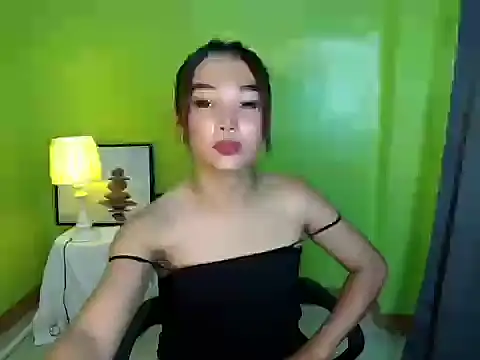 TsCyra_foxxx Show Webcam