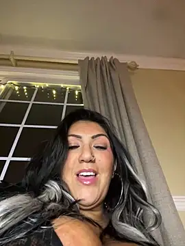 LittleMissEeve's Live XXX Chat