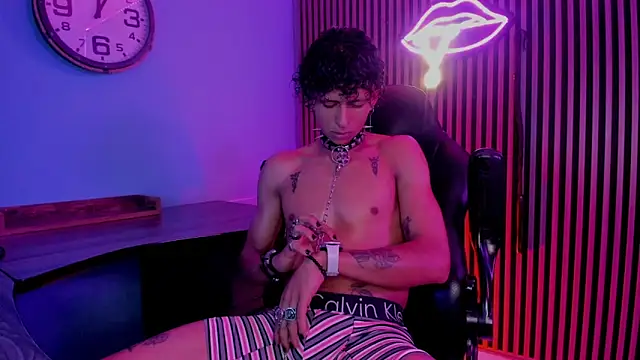 Show de Maximoking26 na webcam