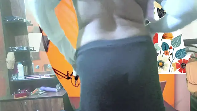 XXX chat uživo modela PaoliDam