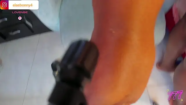 Keily-w Live XXX-Chat