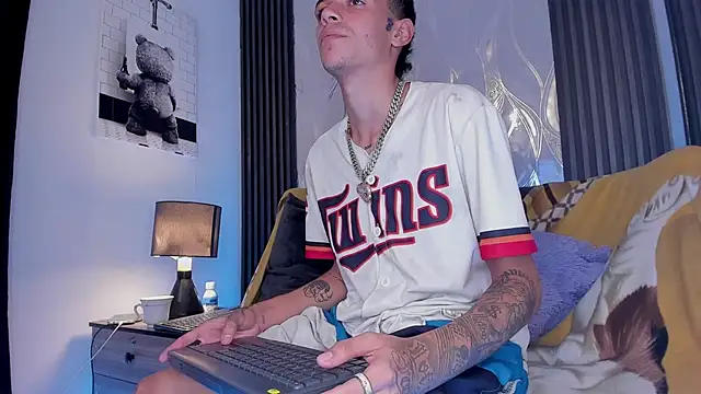 ELL_PBC Live XXX-chat